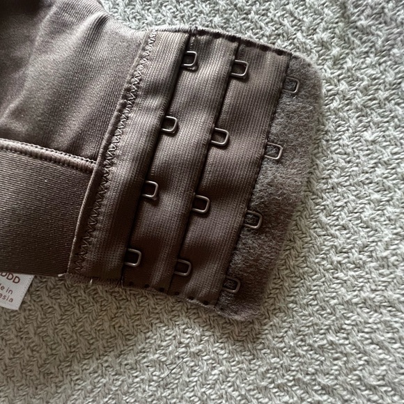 Lightly lined Balconette Bra by The Modern Cacique Collection - Picture 8 of 12